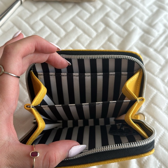 Marc Tetro dachshund Wallet - Picture 4 of 4